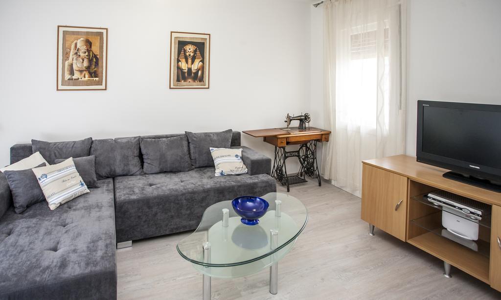 Apartman Daria Apartment Сплит Екстериор снимка