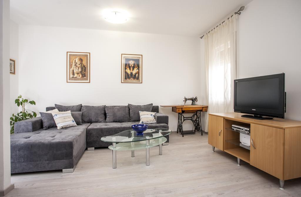 Apartman Daria Apartment Сплит Екстериор снимка